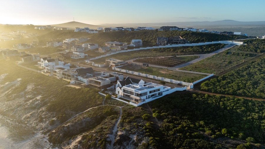 6 Bedroom Property for Sale in Yzerfontein Western Cape